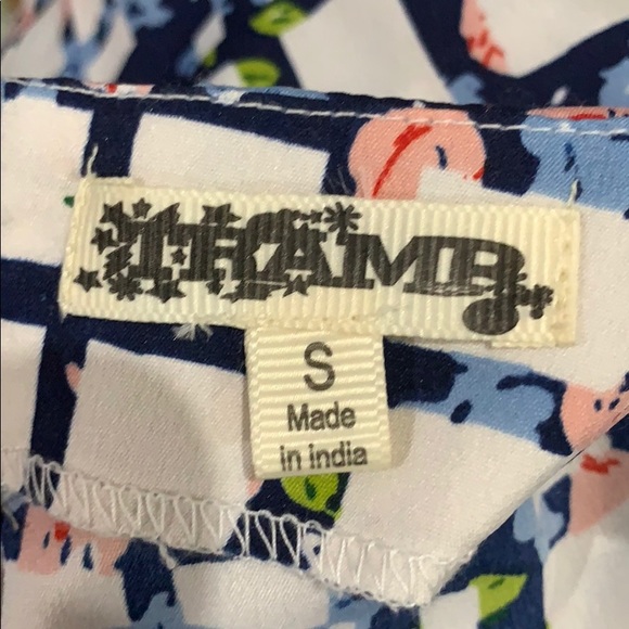 Cute patterned dress - Picture 4 of 5